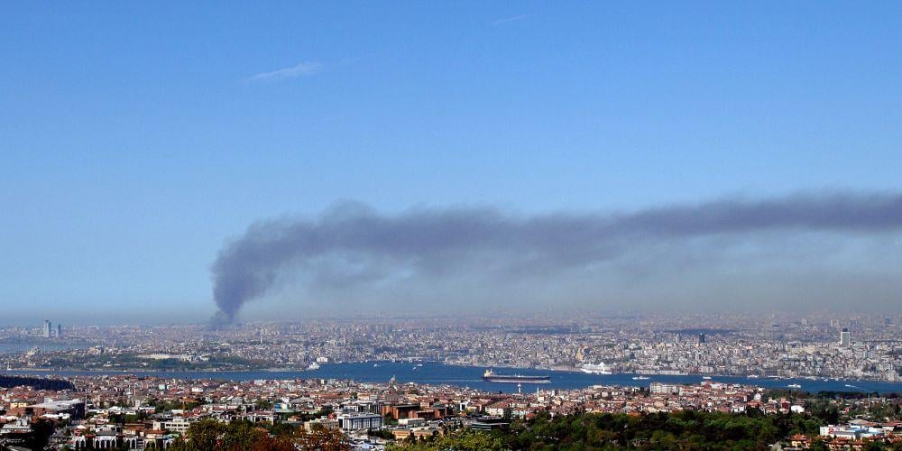 smoke-billow-from-train-derailment-east-palestine